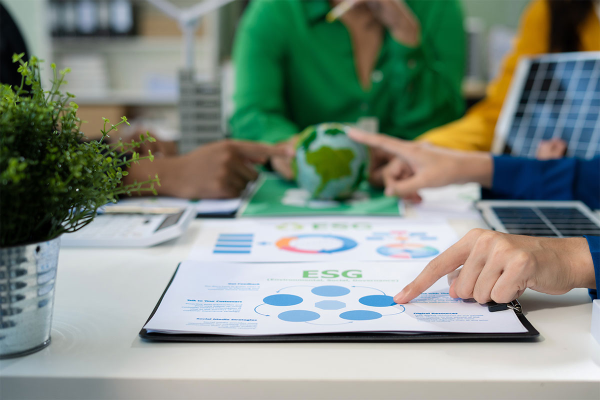 Compromiso con el Desempeño y las Partes Interesadas conforme a la Norma ISO 9001