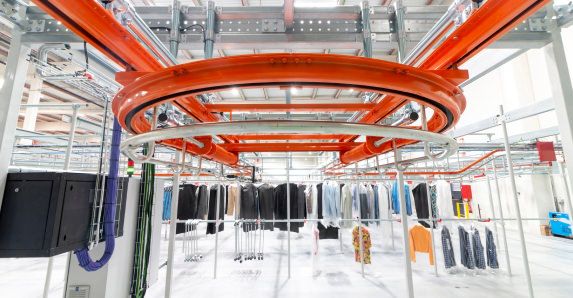 Hanging Garment Logistics